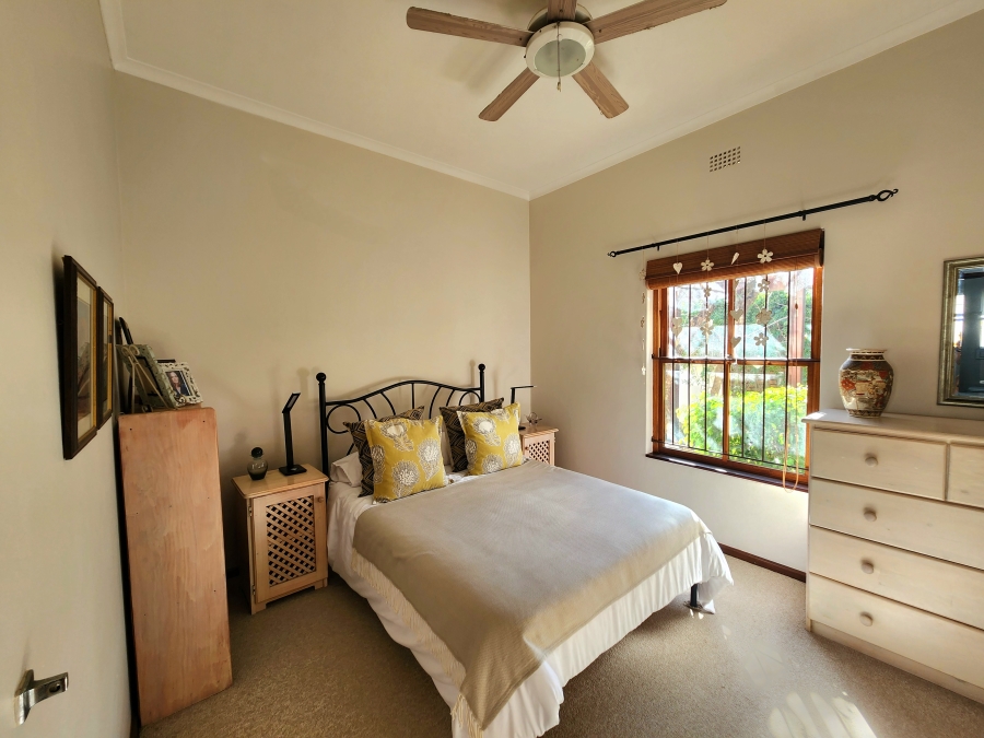 4 Bedroom Property for Sale in Panorama Western Cape